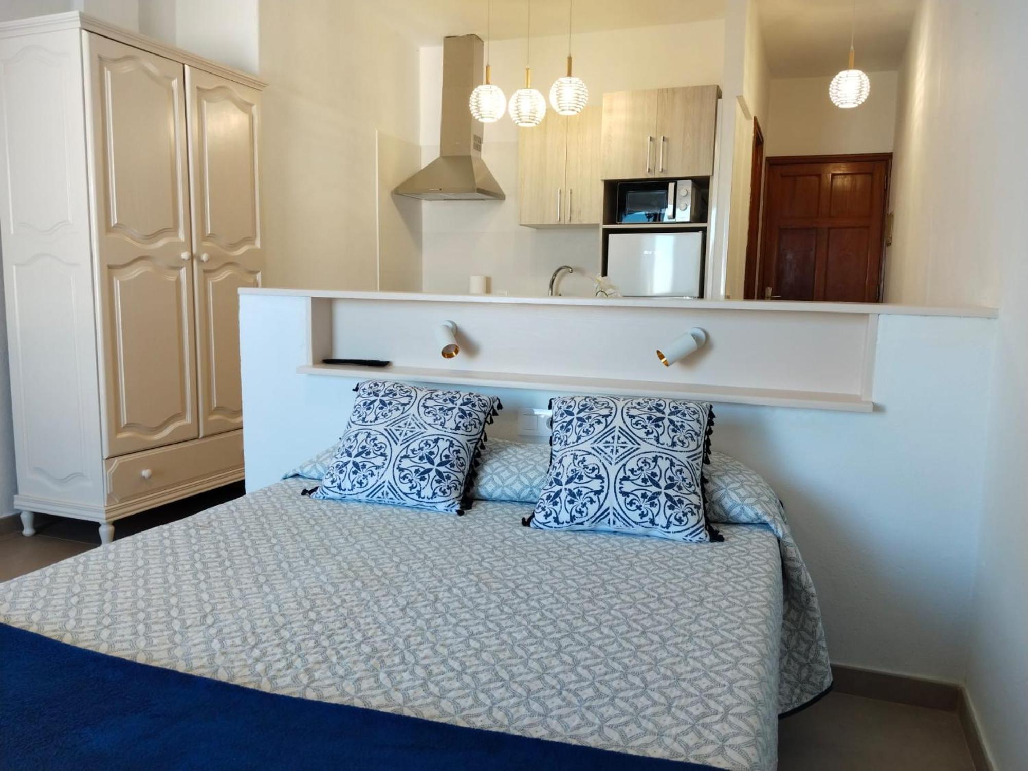 Apartamentos Los Volcanes Фуэнкальенте-де-ла-Пальма Экстерьер фото