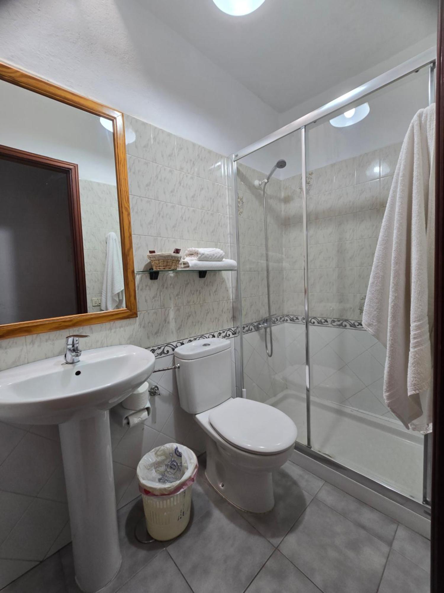 Apartamentos Los Volcanes Фуэнкальенте-де-ла-Пальма Экстерьер фото